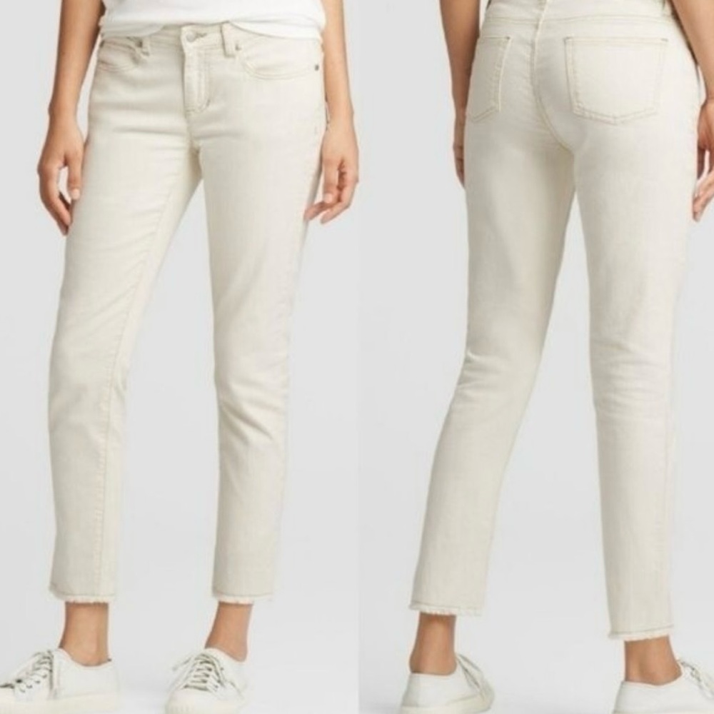 Eileen Fisher-Organic cotton raw hem cream color straight leg jeans.Size 4